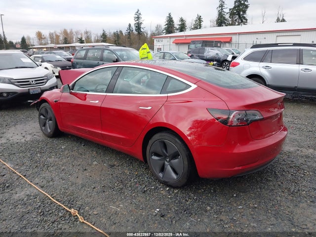 2018 TESLA MODEL 3 5YJ3E1EA6JF031634 Photo 2