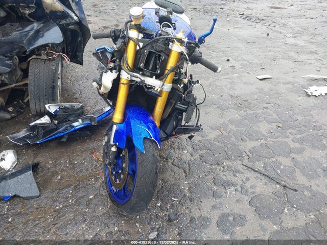 Yamaha YZFR6 2015 JYARJ16E3FA033845 Image 5