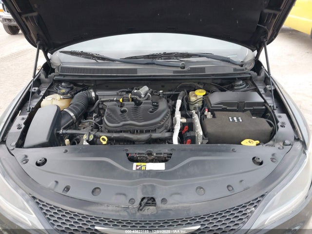 2015 Chrysler 200 S მანქანა იყიდება აუქციონზე, vin: 1C3CCCDG0FN627911, აუქციონის ნომერი: 43823185