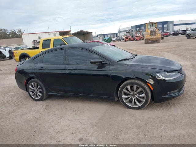 2015 Chrysler 200 S მანქანა იყიდება აუქციონზე, vin: 1C3CCCDG0FN627911, აუქციონის ნომერი: 43823185