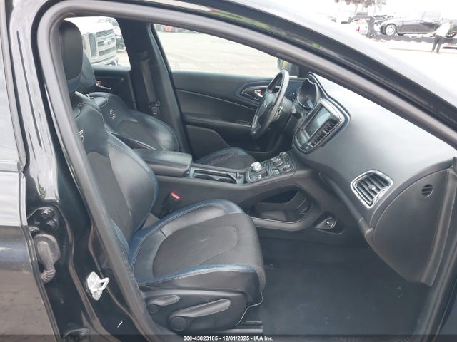 2015 Chrysler 200 S მანქანა იყიდება აუქციონზე, vin: 1C3CCCDG0FN627911, აუქციონის ნომერი: 43823185