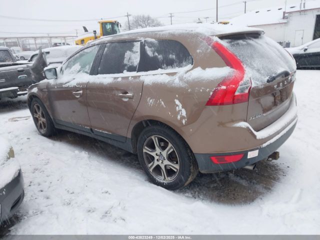 2011 VOLVO XC60 YV4902DZ7B2152194 Photo 2