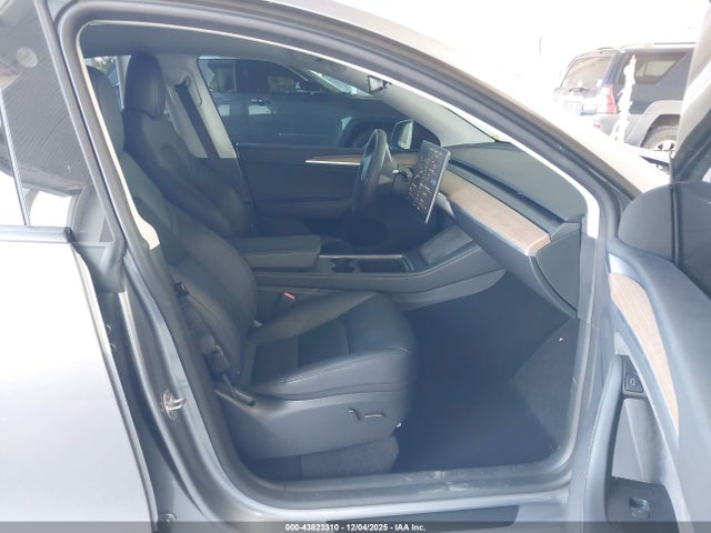 2024 TESLA MODEL Y 7SAYGDEF8RA326064 Photo 4