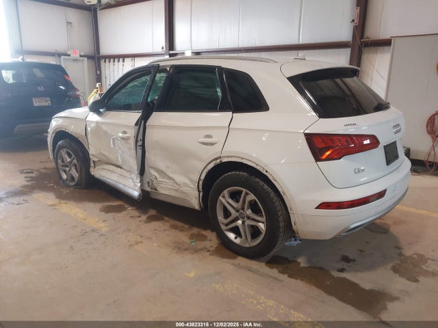 2018 AUDI Q5 WA1ANAFY2J2094360 Photo 2