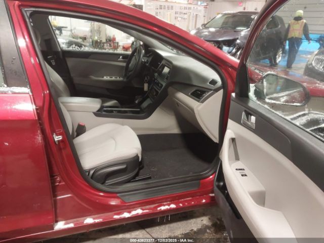 2016 HYUNDAI SONATA 5NPE24AF1GH336778 Photo 4