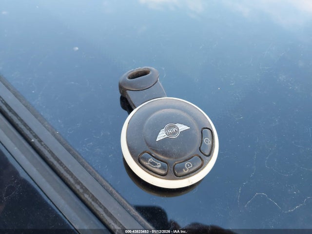 2008 MINI COOPER CLUBMAN WMWML335X8TJ46155 Photo 10