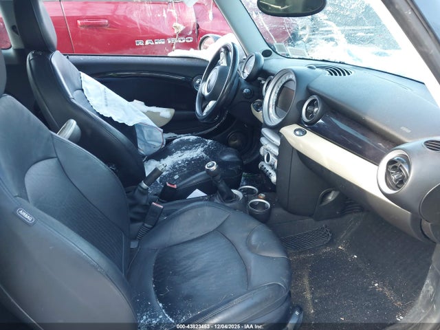 2008 MINI COOPER CLUBMAN WMWML335X8TJ46155 Photo 4