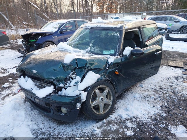2008 MINI COOPER CLUBMAN WMWML335X8TJ46155 Photo 5