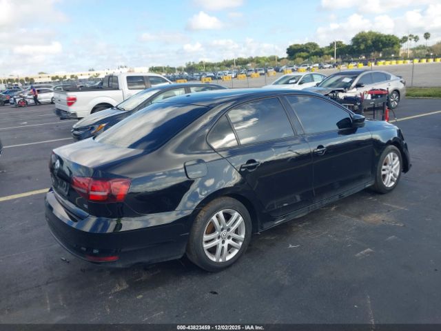 2018 VOLKSWAGEN JETTA 3VW2B7AJ8JM229556 Photo 3