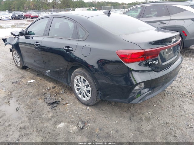 2023 KIA FORTE 3KPF24AD3PE537668 Photo 2