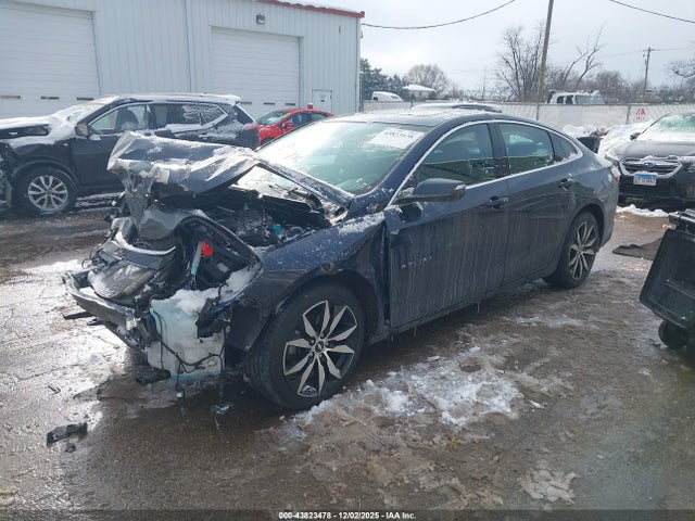2017 CHEVROLET MALIBU 1G1ZE5STXHF102744 Photo 1