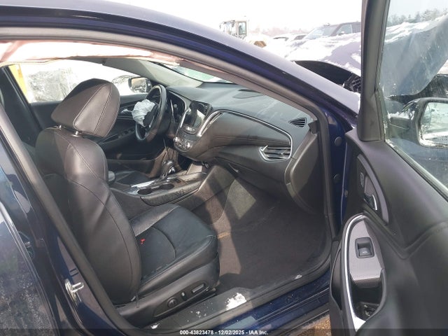 2017 CHEVROLET MALIBU 1G1ZE5STXHF102744 Photo 4