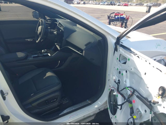 JTJABABB7RA004487 Lexus Rz 300e Premium