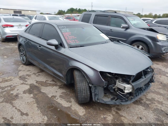2017 AUDI A3 WAUAUGFF4H1042381 Photo 0