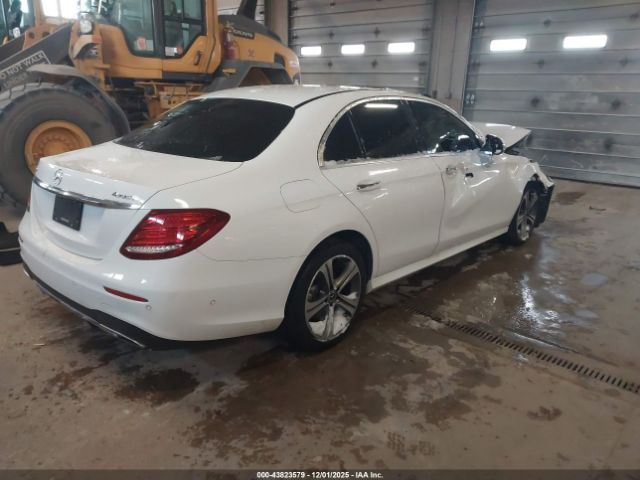 2019 MERCEDES-BENZ E 300 WDDZF4KB0KA669691 Photo 3