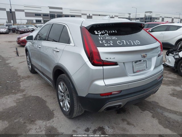 2020 CADILLAC XT4 1GYFZCR46LF071710 Photo 2