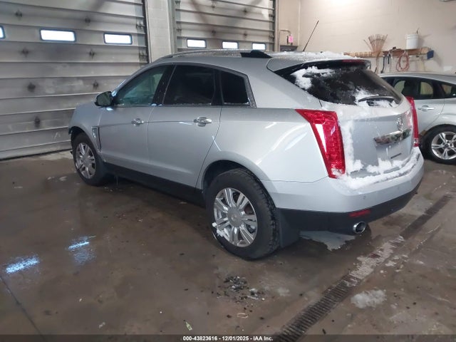 2015 CADILLAC SRX 3GYFNEE35FS579185 Photo 2