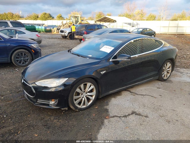 2013 TESLA MODEL S 5YJSA1DN1DFP05253 Photo 1
