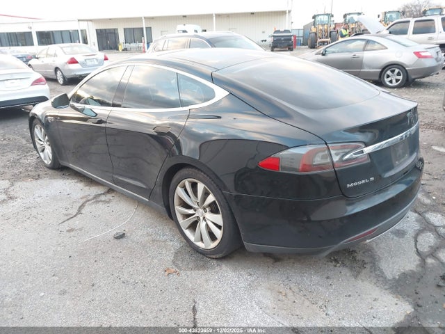 2013 TESLA MODEL S 5YJSA1DN1DFP05253 Photo 2