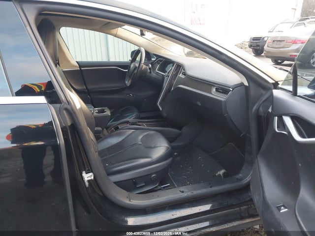 2013 TESLA MODEL S 5YJSA1DN1DFP05253 Photo 4