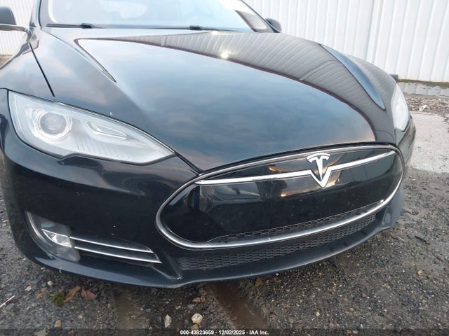 2013 TESLA MODEL S 5YJSA1DN1DFP05253 Photo 5
