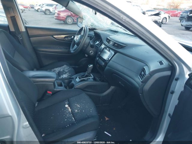 2018 NISSAN ROGUE KNMAT2MV7JP586492 Photo 4