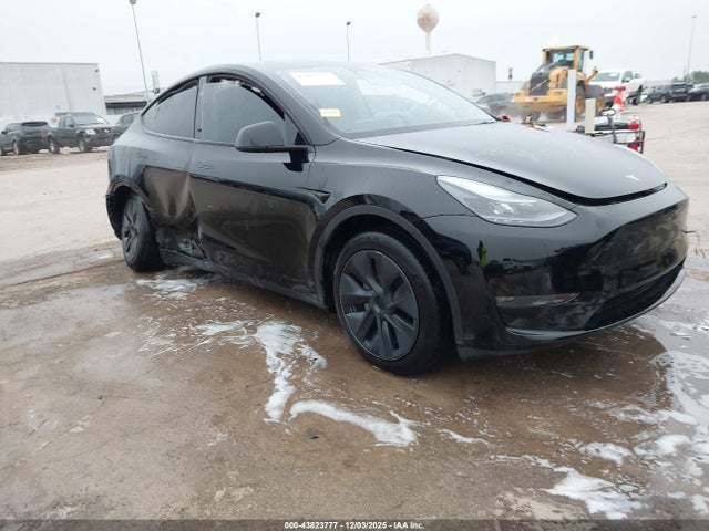 2025 TESLA MODEL Y 7SAYGDEE9SA347390 Photo 0