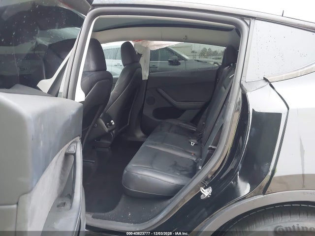 2025 TESLA MODEL Y 7SAYGDEE9SA347390 Photo 7