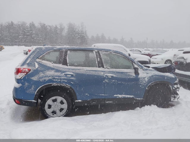Продажа на аукционе авто 2019 Subaru Forester, vin: JF2SKAAC7KH471229, номер лота: 43823965