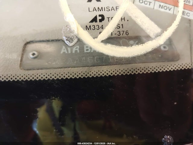 2001 MITSUBISHI GALANT 4A3AA46G71E177031 Photo 8