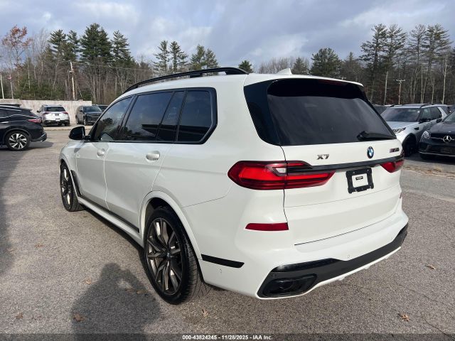 2022 BMW X7 5UXCX6C02N9J14574 Photo 2