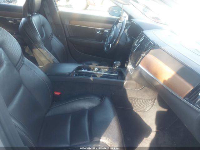 2018 VOLVO S90 LVY992ML5JP018556 Photo 4
