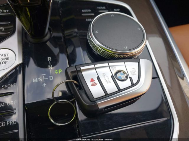 2022 BMW X5 5UXCR6C08N9M52426 Photo 10