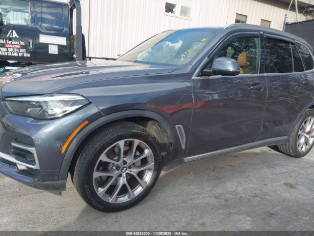2022 BMW X5 5UXCR6C08N9M52426 Photo 5