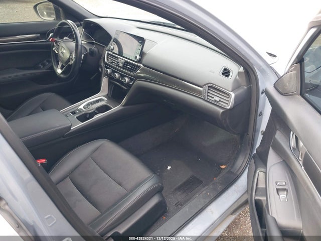 1HGCV3F29NA033820 Honda Accord Hybrid Sport
