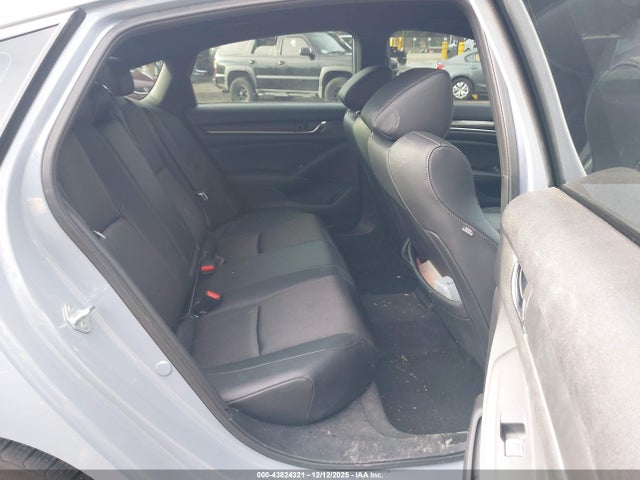 1HGCV3F29NA033820 Honda Accord Hybrid Sport
