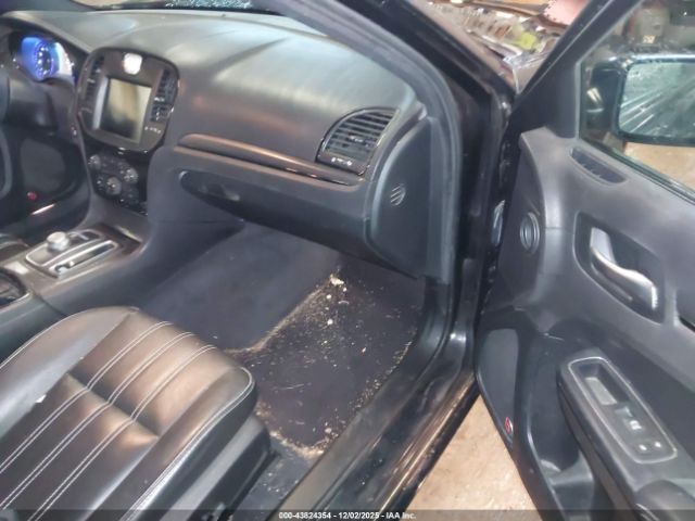 2016 CHRYSLER 300 2C3CCAGG5GH261910 Photo 4