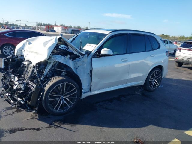 2025 BMW X5 5UX13EU09S9Z84720 Photo 1
