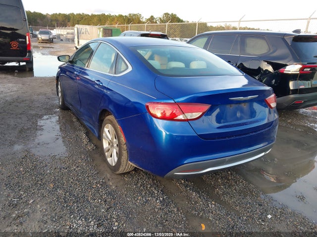 Chrysler 200 Limited 2015 1C3CCCAB4FN697145 Image 3