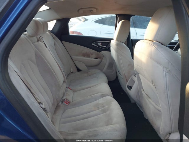Chrysler 200 Limited 2015 1C3CCCAB4FN697145 Image 8