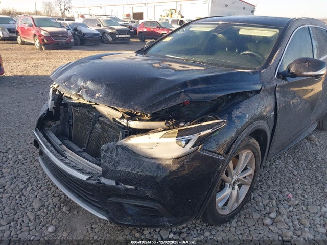 43824453 :رقم المزاد ، SJKCH5CP3JA054087 vin ، 2018 Infiniti Qx30 Luxury مزاد بيع