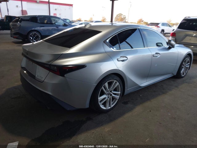 Lexus IS 300 2023 JTHCA1D21P5125676 Image 4