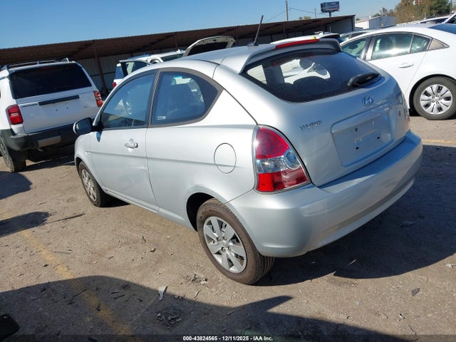 2011 HYUNDAI ACCENT KMHCM3AC8BU191573 Photo 2