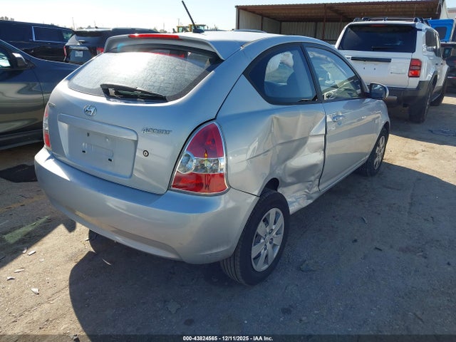 2011 HYUNDAI ACCENT KMHCM3AC8BU191573 Photo 3