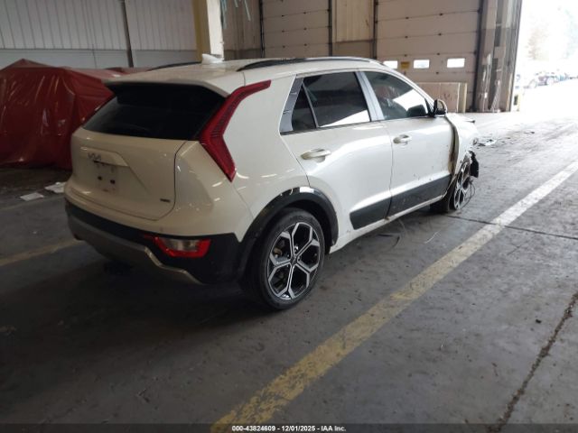 2023 KIA NIRO KNDCR3LE6P5048448 Photo 3