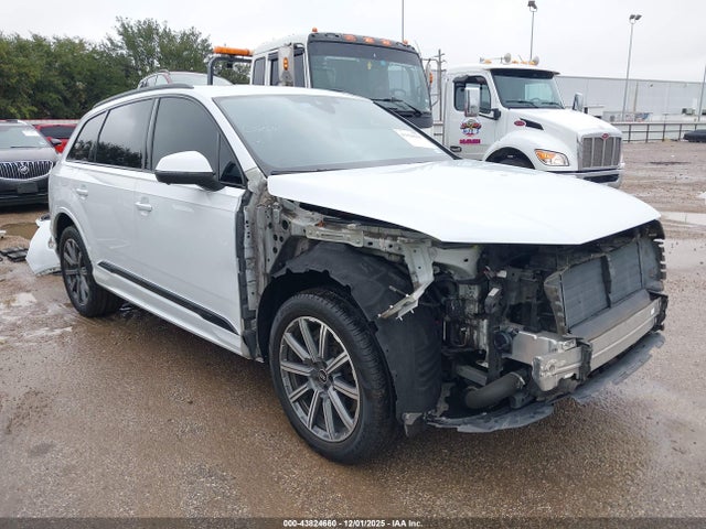 2022 AUDI Q7 WA1LJBF75ND005053 Photo 0
