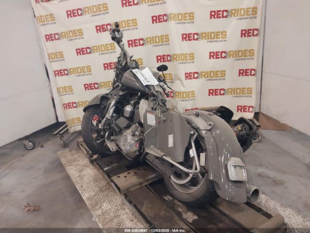 2012 HARLEY-DAVIDSON FLHX 1HD1KBM12CB601253 Photo 2