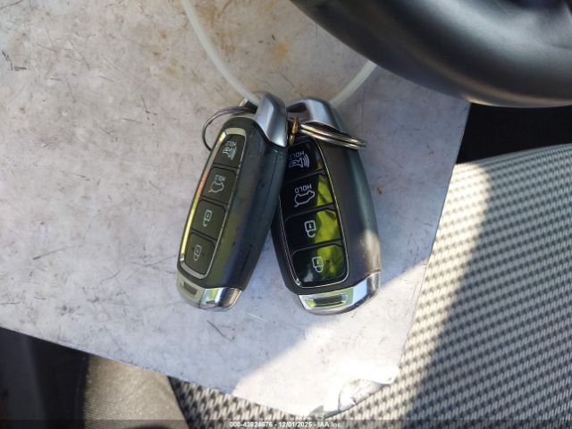 2018 HYUNDAI KONA KM8K22AAOJU149505 Photo 10