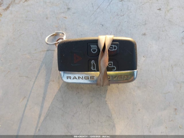 2016 JAGUAR XJ SAJWA1C70G8V98593 Photo 10