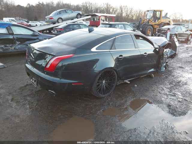 2016 JAGUAR XJ SAJWA1C70G8V98593 Photo 3